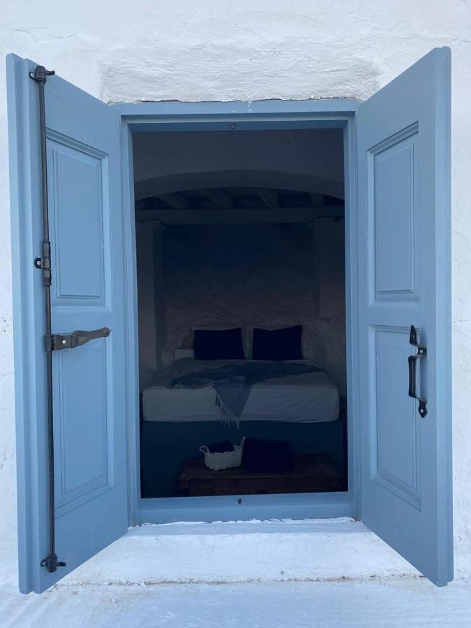 Windhouses Serifos 외부 사진