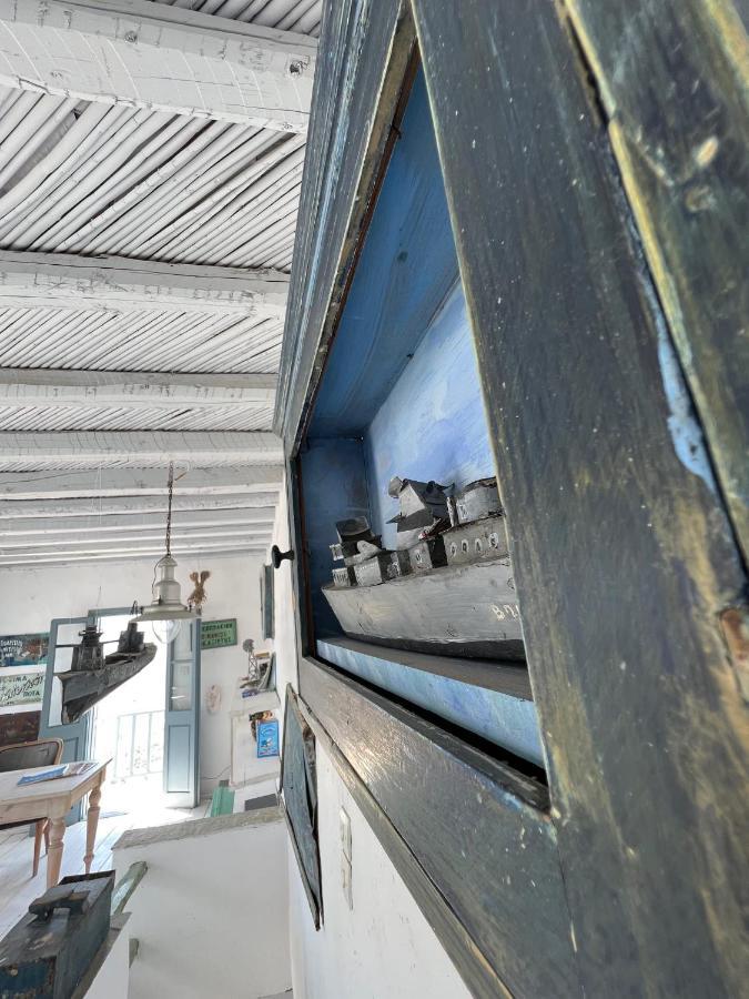 Windhouses Serifos 외부 사진
