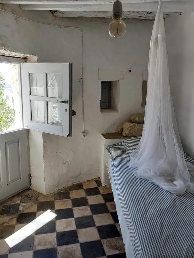 Windhouses Serifos 외부 사진